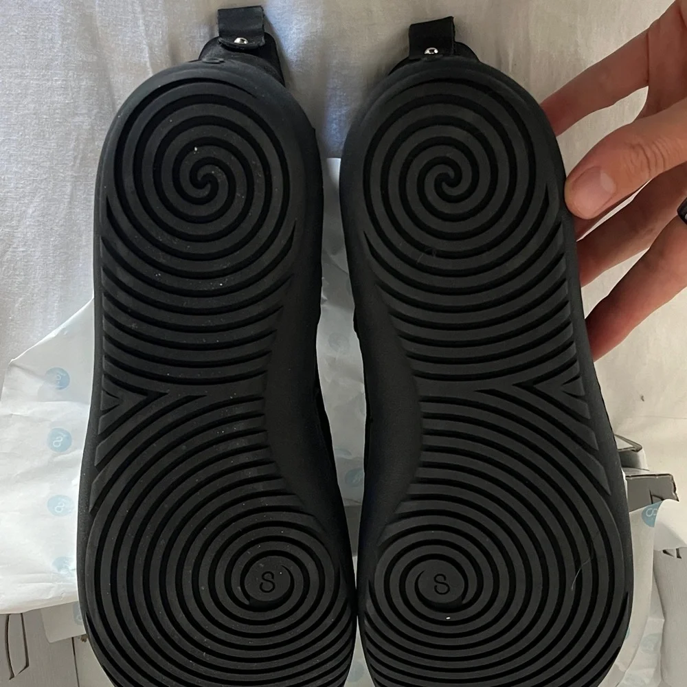 Shapen Cozy 2.0 Barefoot Boots, size 42 - Picture 5 of 7